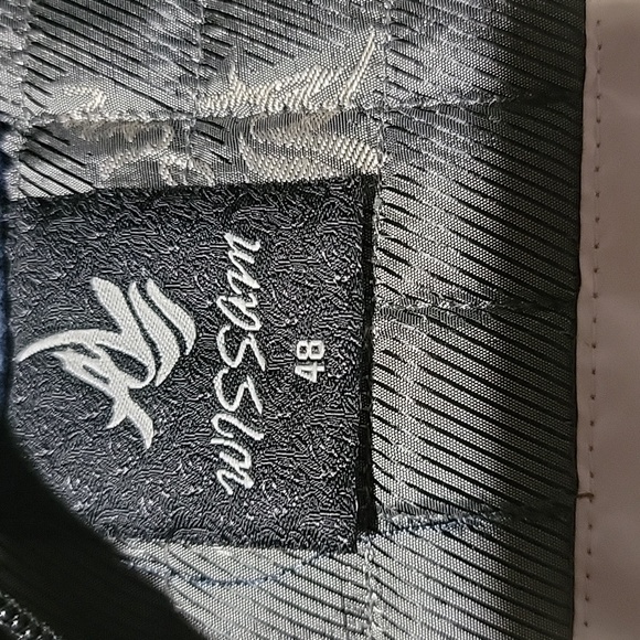 Coat - Picture 5 of 5